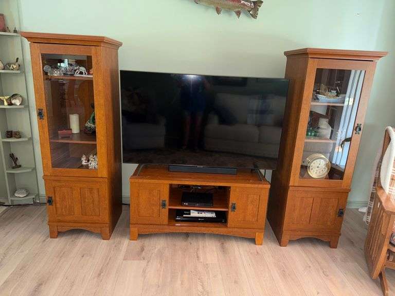 Entertainment Center*