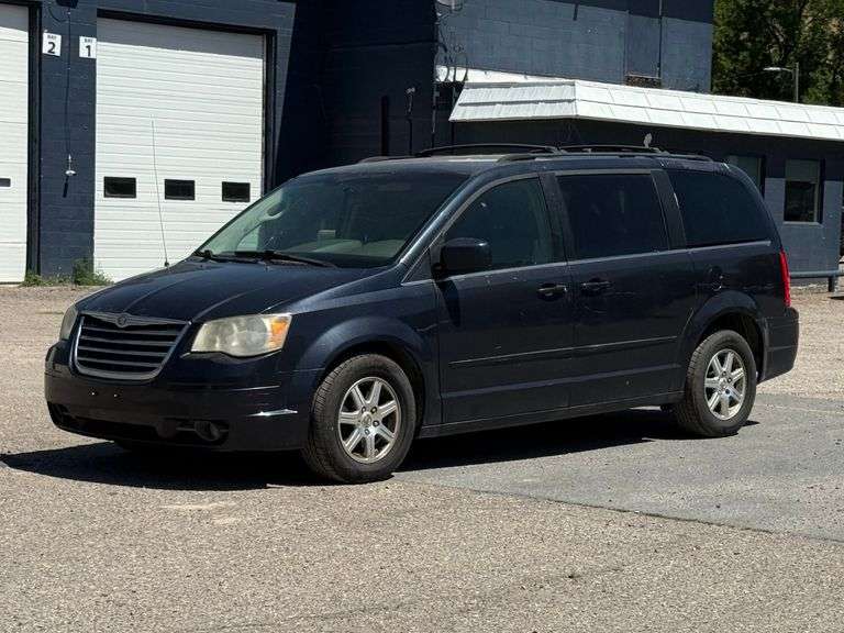 2008  Chrysler   Town and Country  Touring/Signature