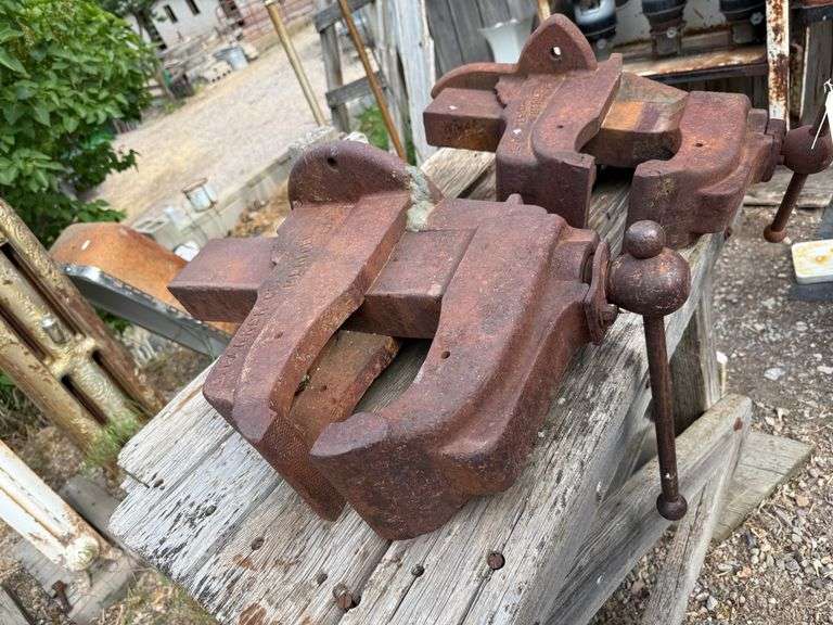 Vintage Vise