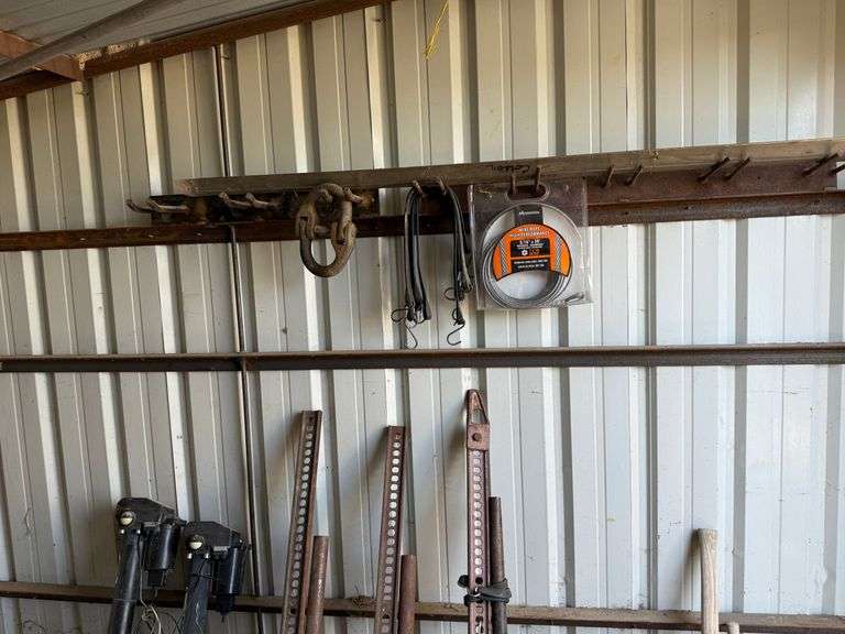 Hi Lift Jacks, Picks, Tools
