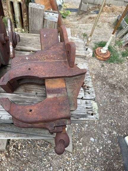 C. Parker Co. Bench Vise