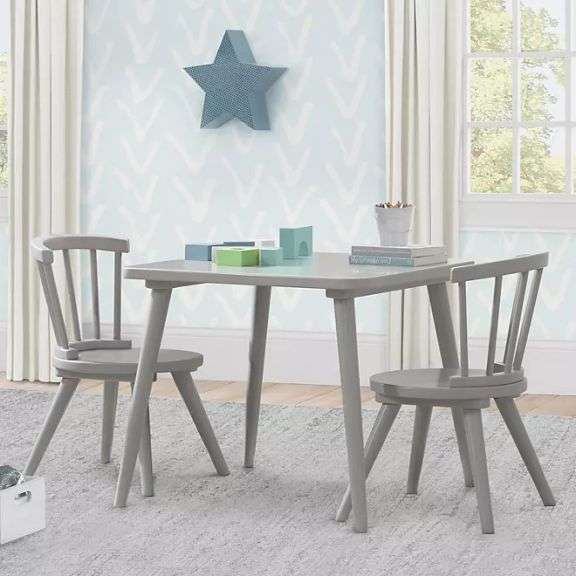 Delta Childrens Table and Chairs