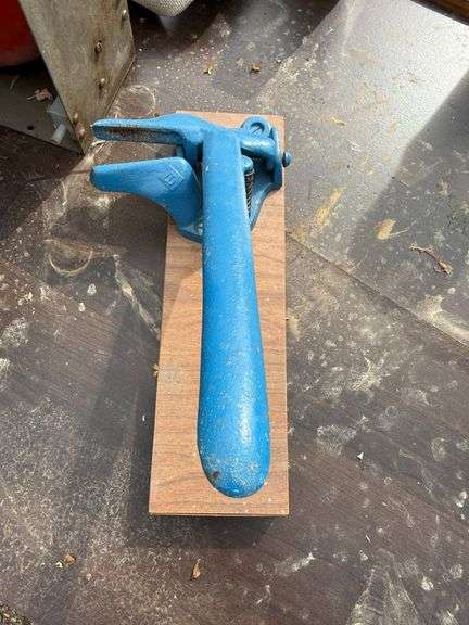 8" Alarm Bell in Box, Cast Iron Wine Cork Press Crimp