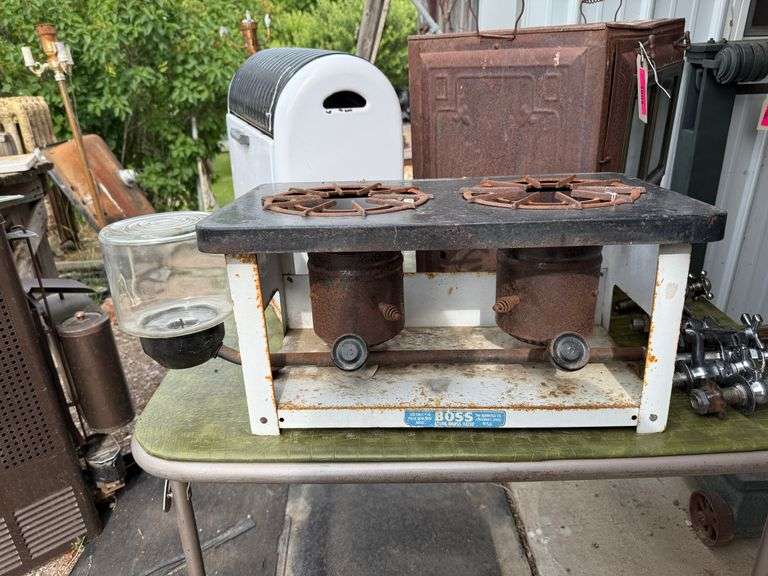 Vintage Boss Kerosene Stove