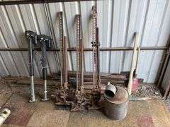 Hi Lift Jacks, Picks, Tools