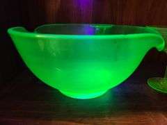 Double Spout Uranium Mixing Bowl, Uranium Wine Glass/Goblet