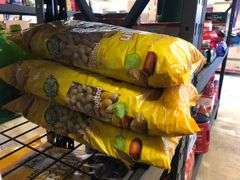 3) Hampton Farms Unsalted Peanuts