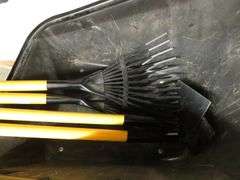 Stanley Kids Wheelbarrow