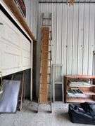 Wood Extending Ladder