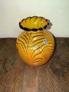 Fenton Dave Fetty Cut Flowers Vase