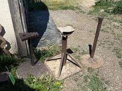 Metal Stands and Chains