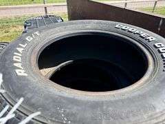 4) Cooper Custom Radial G/T Tires