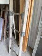 Wood Extending Ladder