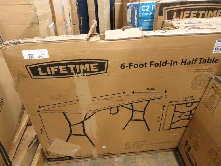 Lifetime Fold-In-Half Table