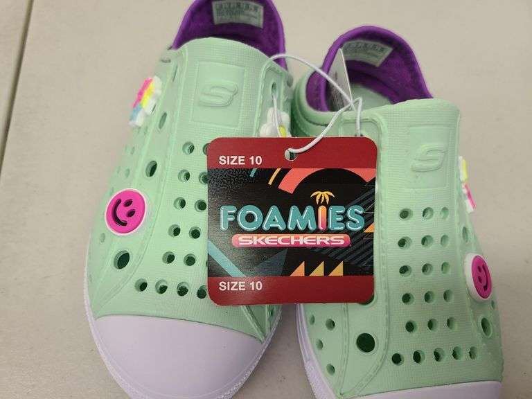 2) Pair Girls Shoes