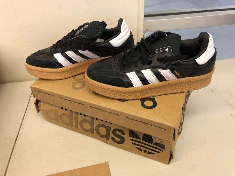 Adidas Samba