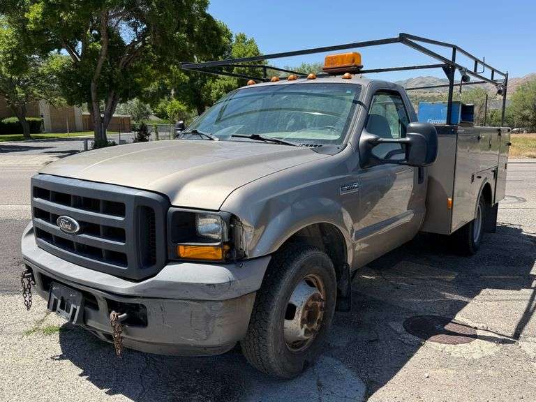 2006  Ford  F-350  Super Duty XL*