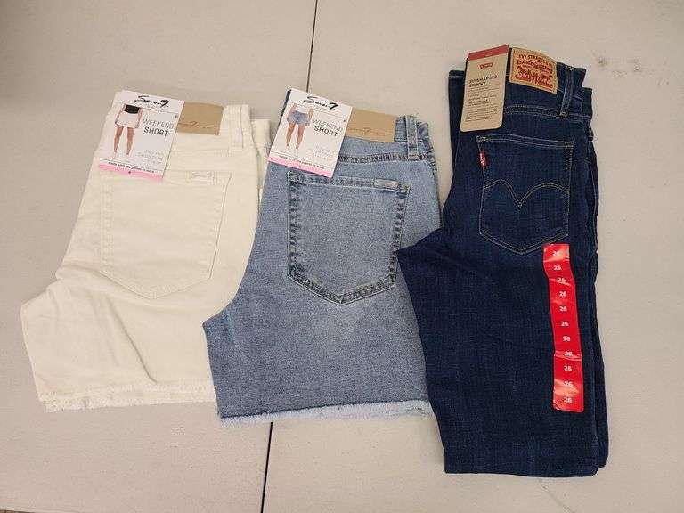 Levi Jeans, 2) Weekend Shorts