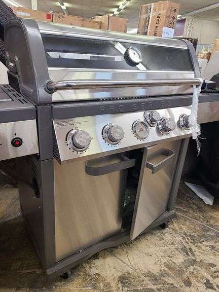 Pro Series 5-Burner Gas Grill with Thermostatic Control