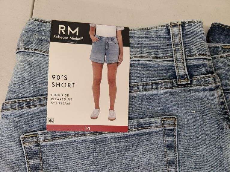 4) Pairs of Shorts
