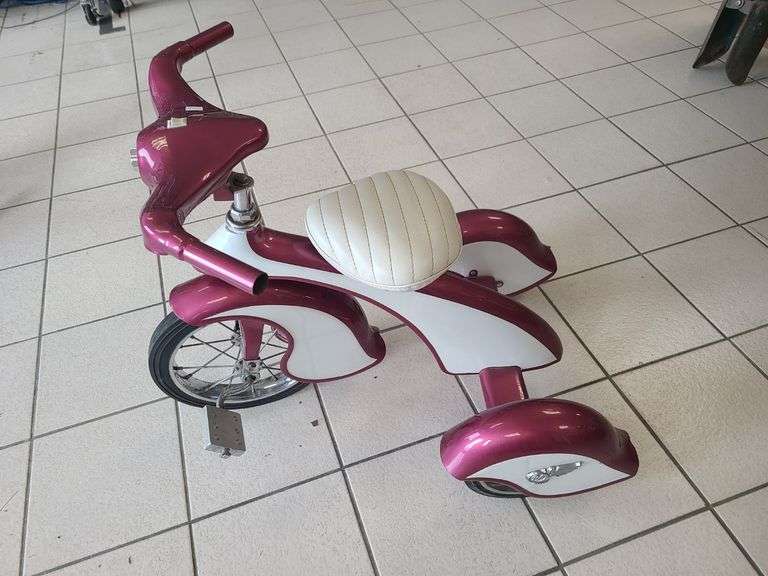 Morgan Cycle Retro Tricycle, Purple and White