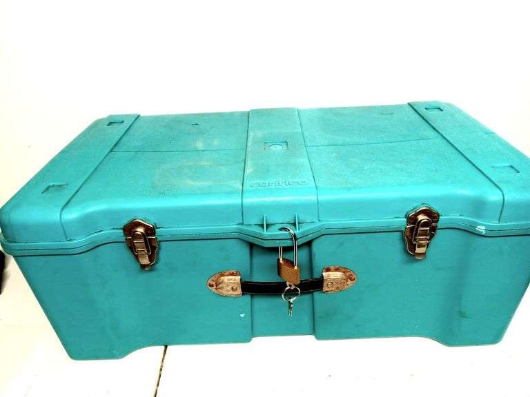 Contico Trunk with Lock - Prime Time Auctions, Inc.