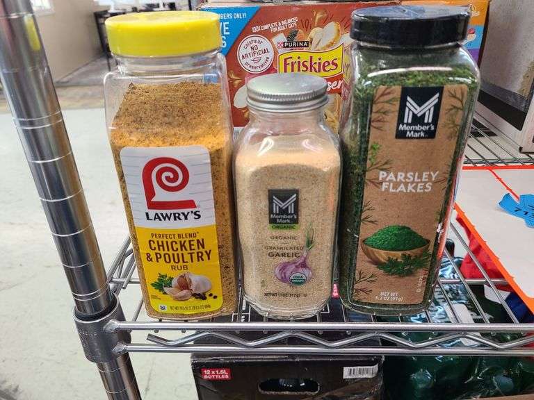 Lawry's Chicken & Poultry Rub, Granulated Garlic, Parsley Flakes