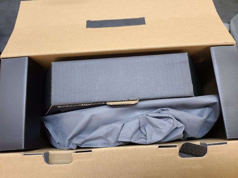 Hexclad Pan with Lid
