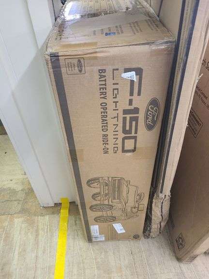 Ford F-150 12-Volt Truck Ride-On