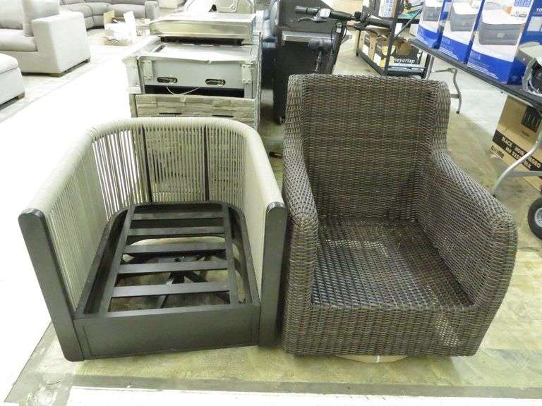 * 2) Outdoor Swivel Chairs
