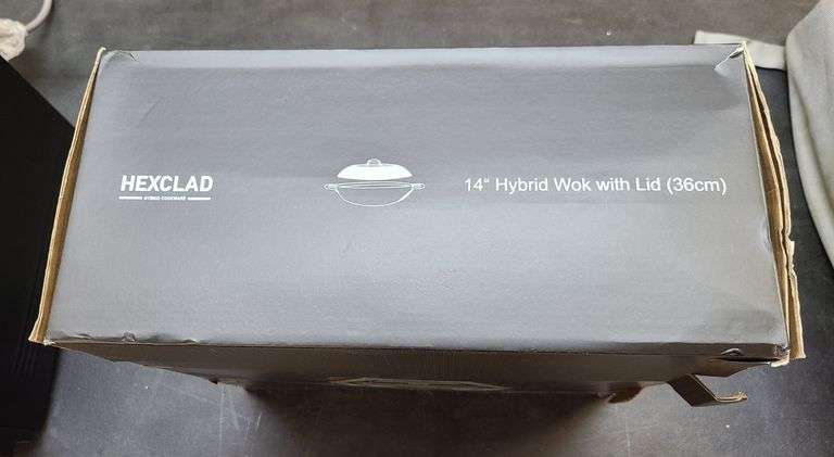Hexclad Hybrid Wok with Lid