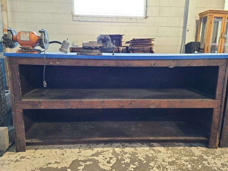 Work Bench with 6" Bench Grinder and Bench Vise