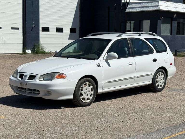 2000  Hyundai   Elantra  GLS*