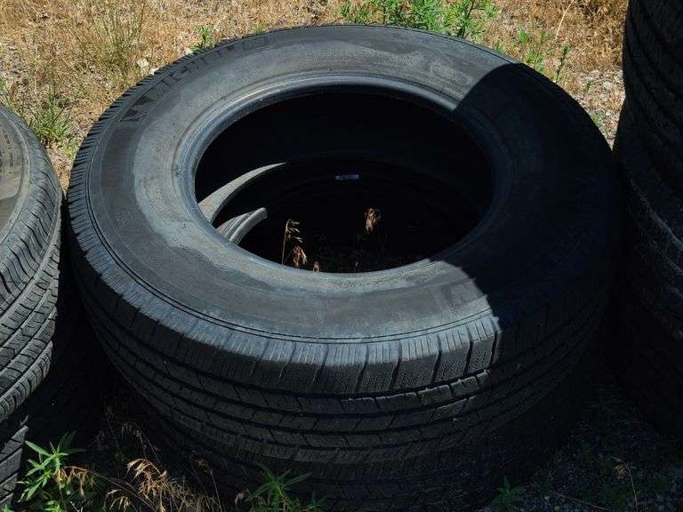 2) Michelin Tires 255/80R17