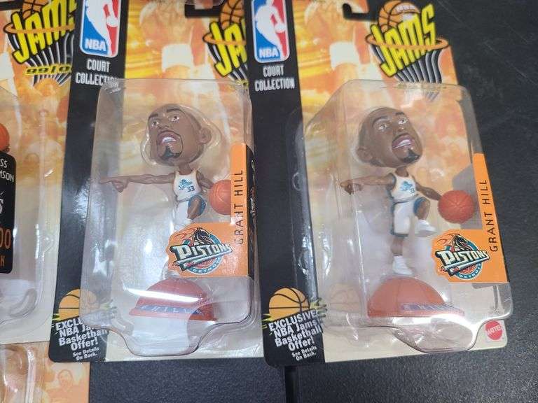 NBA "Jams" Court Figure Collection