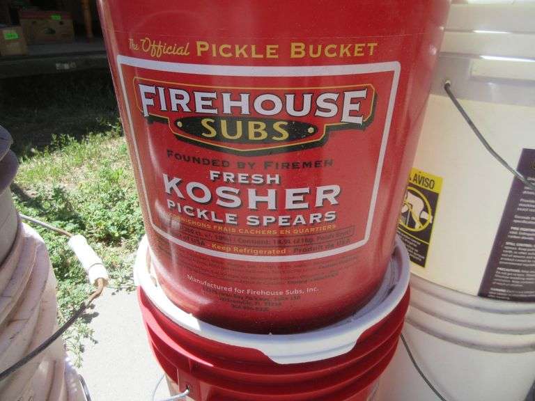 7) Plastic Buckets, 2) Lids
