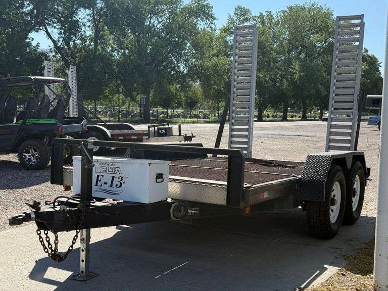 1999  Siems Enterprises   Trailer with Ramps