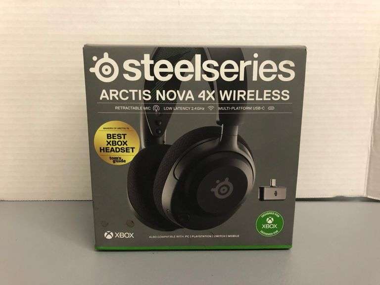 * Steel Series Arctis Nova 4X Wireless Headset