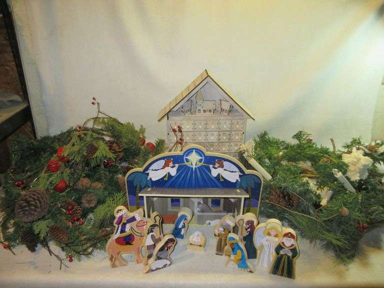 Garland, Advent Calendar, Wood Nativity