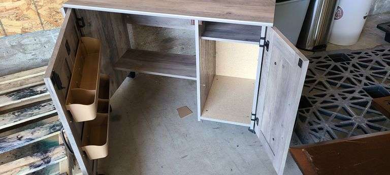 Better Homes & Gardens Modern Farmhouse Wood Craft Table