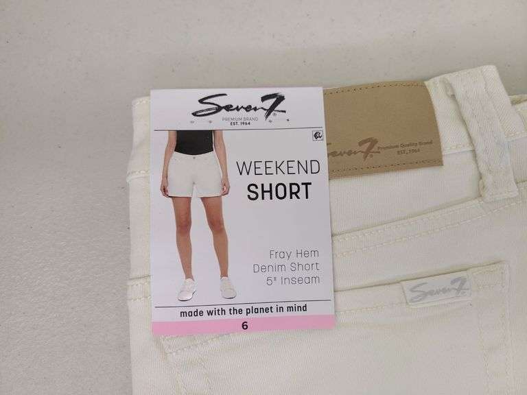 Levi Jeans, 2) Weekend Shorts