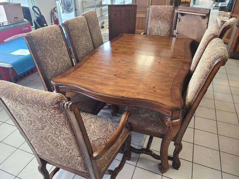 Villa Hermosa Dining Room Table with 2) Leaf Extensions and 8) Chairs