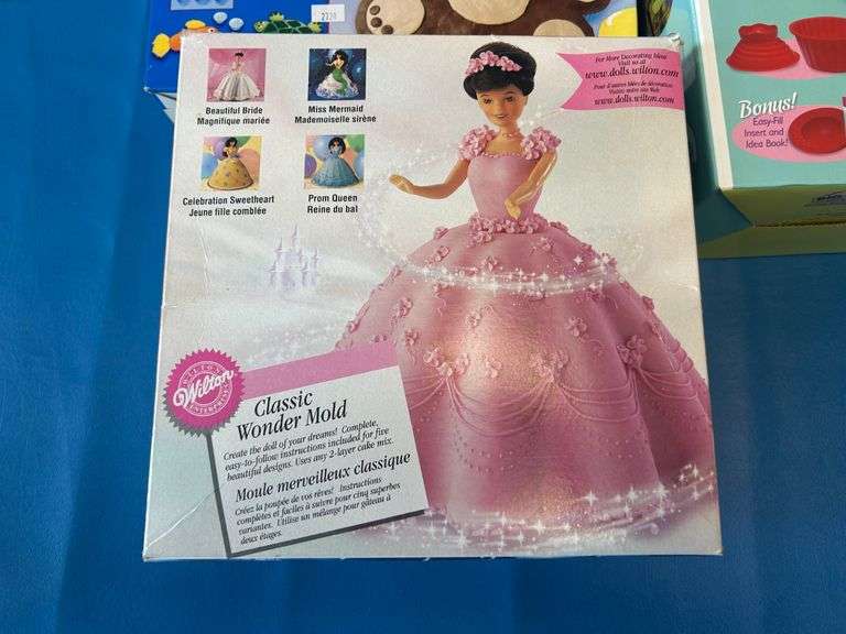 3) Cake Kits