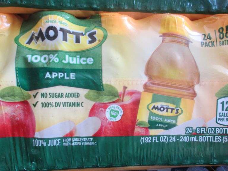 2) Mott's Apple Juice Packs