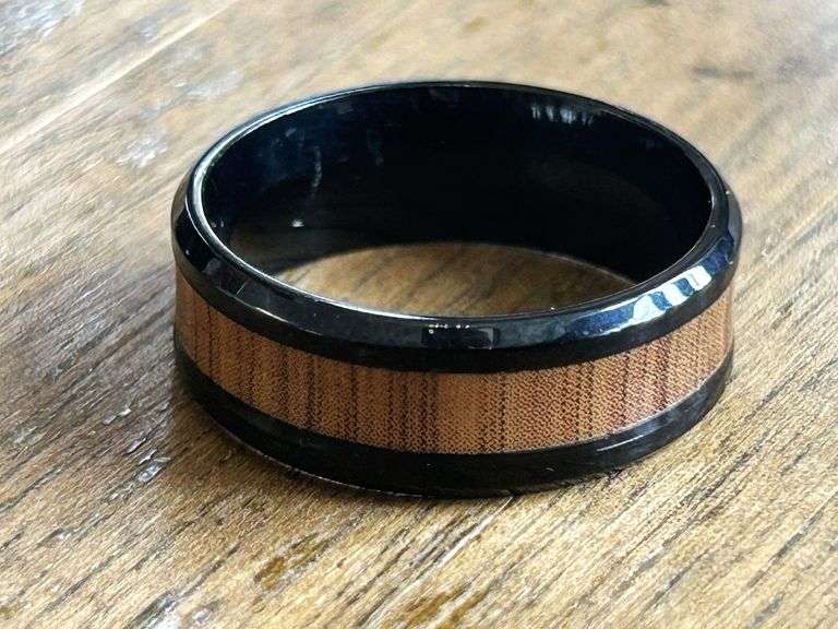 Men's Wood Grain Black Steel Ring Size 10