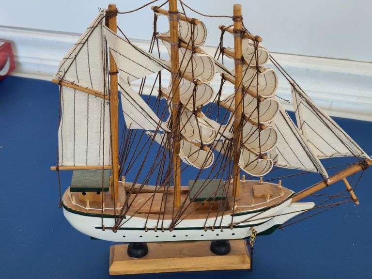Hurricane and Clipper Model Ships