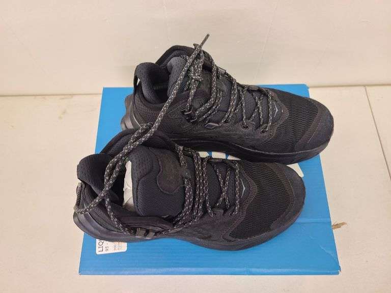 Hoka Anacapa Shoes