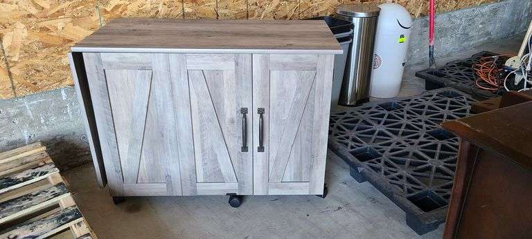 Better Homes & Gardens Modern Farmhouse Wood Craft Table