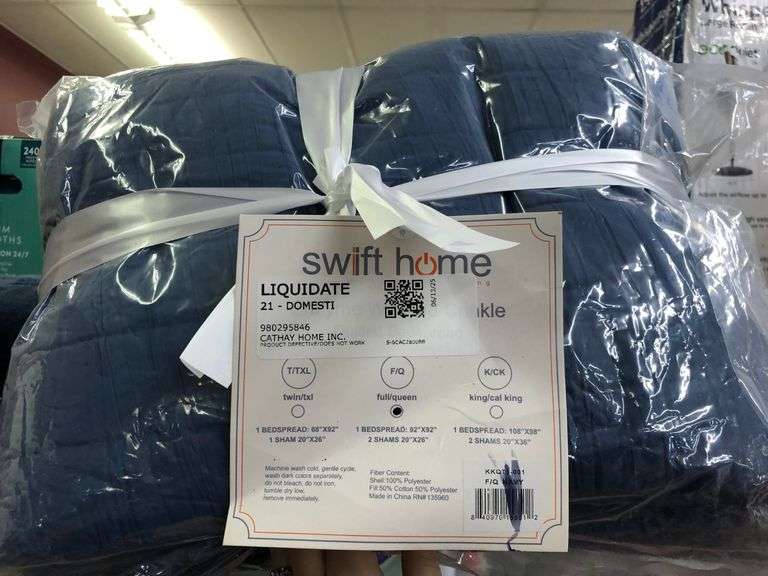 Swift Home Quilted Bedspread Full/Queen, Bath Mat
