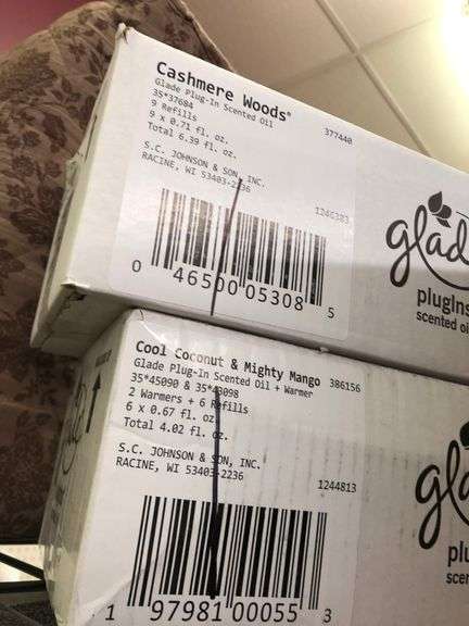 2) Glade Plug In Refills